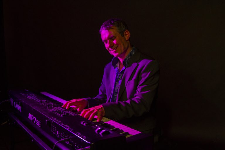 Burkhard Heßler am E-Piano